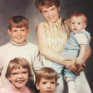 Meet your Posher, Ellen